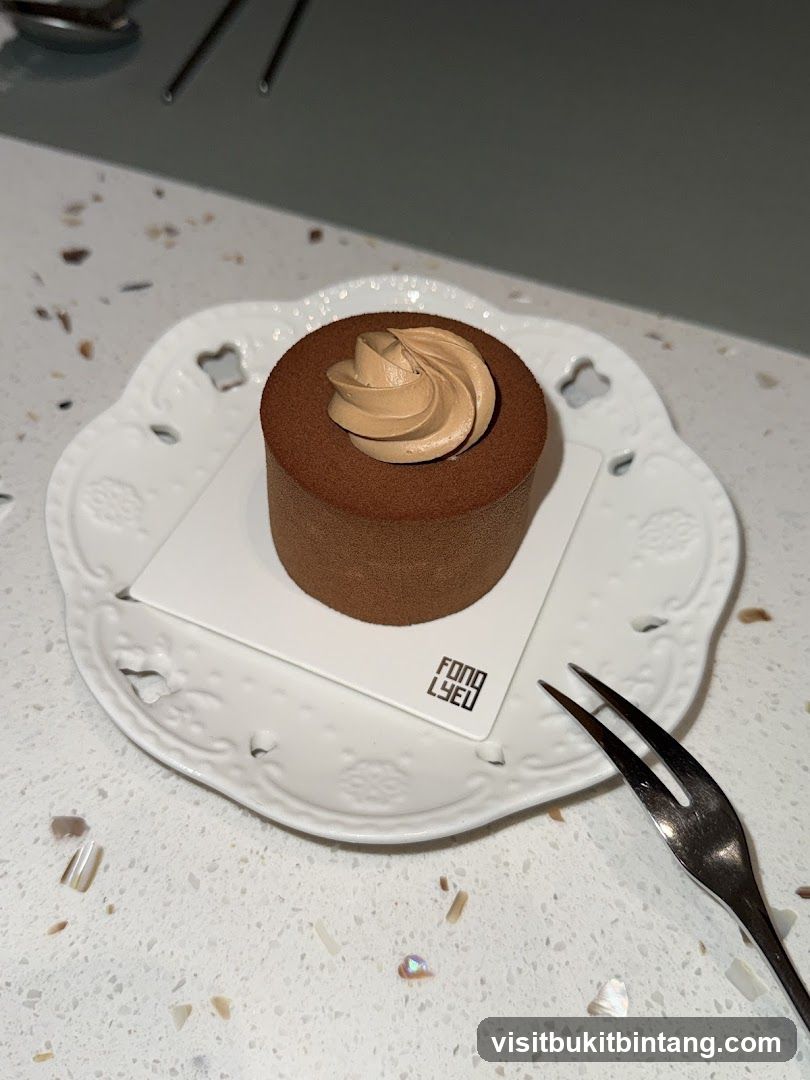 Chocolate Mousse Cake