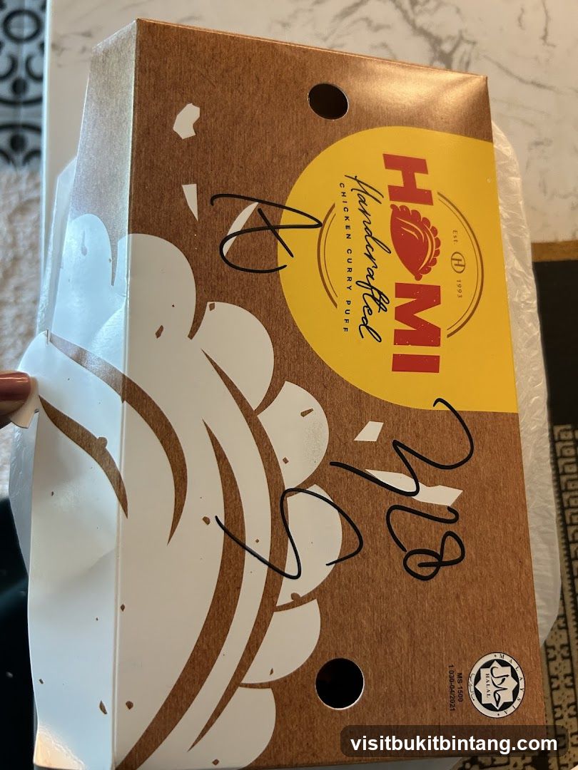 Homi Handcrafted Chicken Curry Puff Box