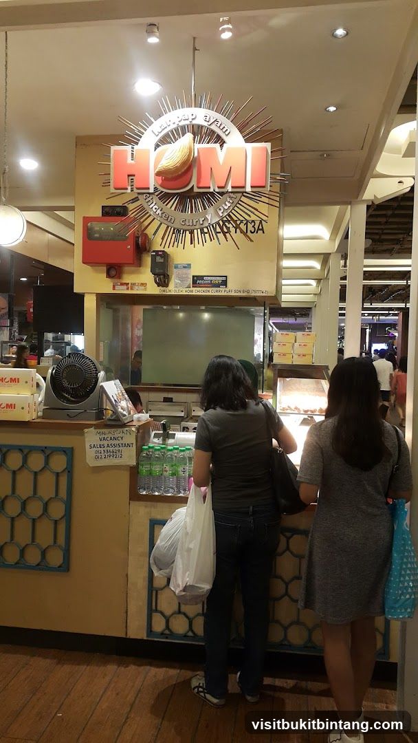 Homi Chicken Curry Puff @ Mid Valley Megamall