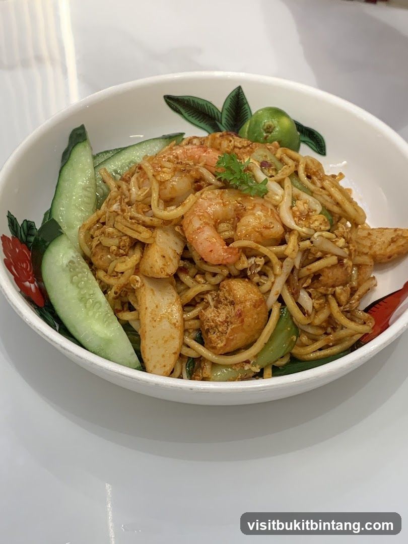 Noodles with Shrimp and Cucumber