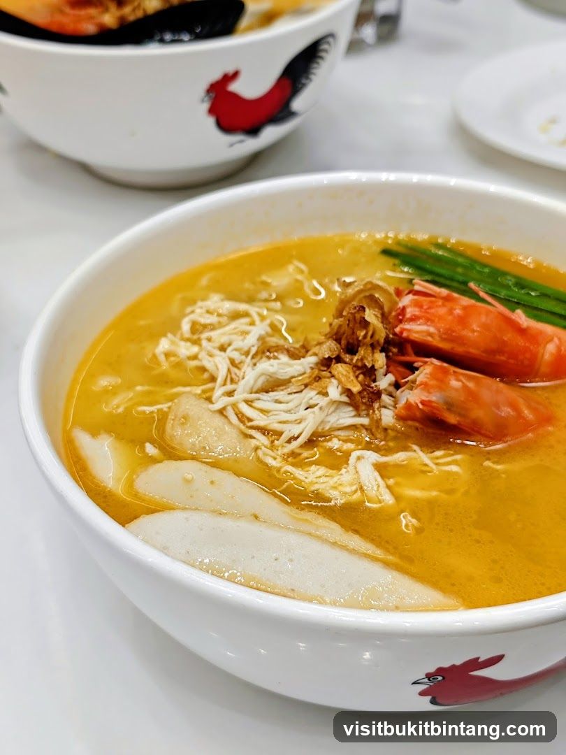 Noodle Soup with Shrimp and Fish Cakes