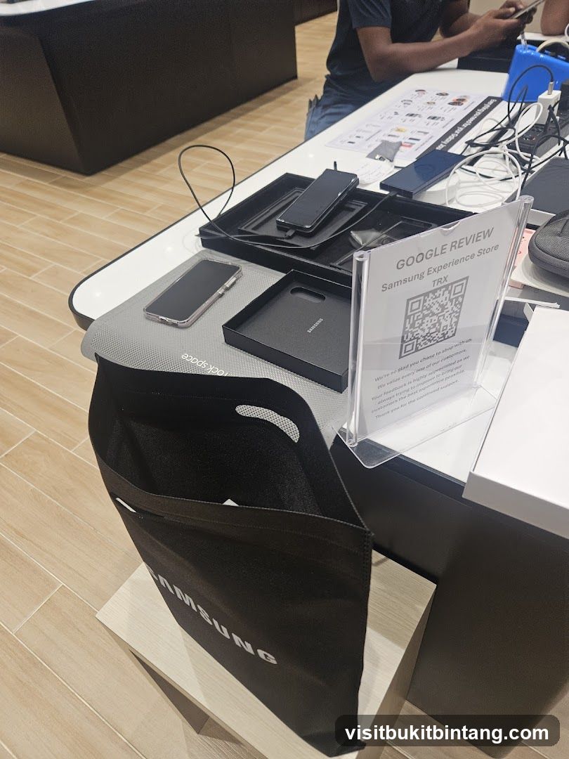 Samsung Experience Store Display