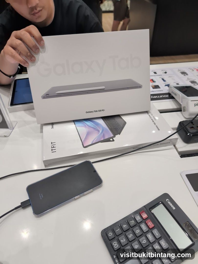 Samsung Galaxy Tab S10 FE+ Box