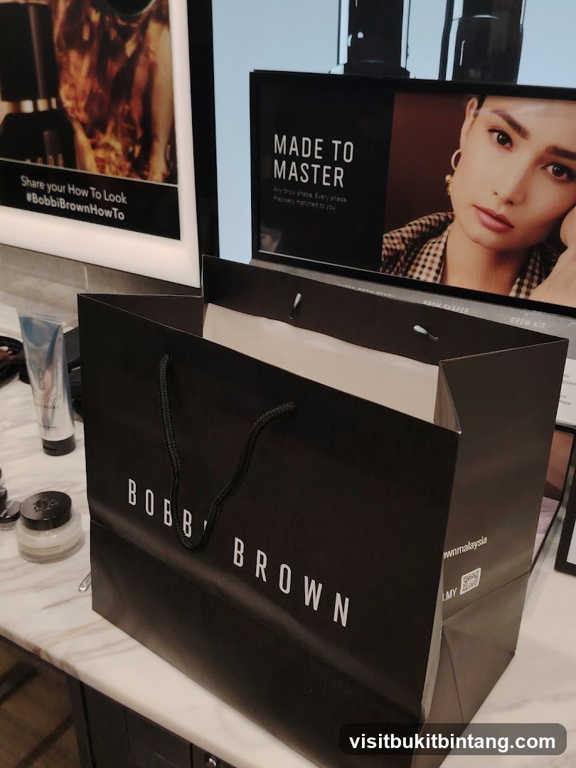 Bobbi Brown Shopping Bag