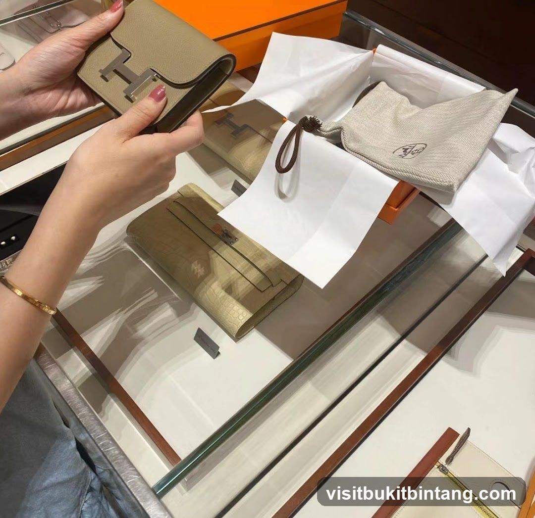 Luxury Wallets Display