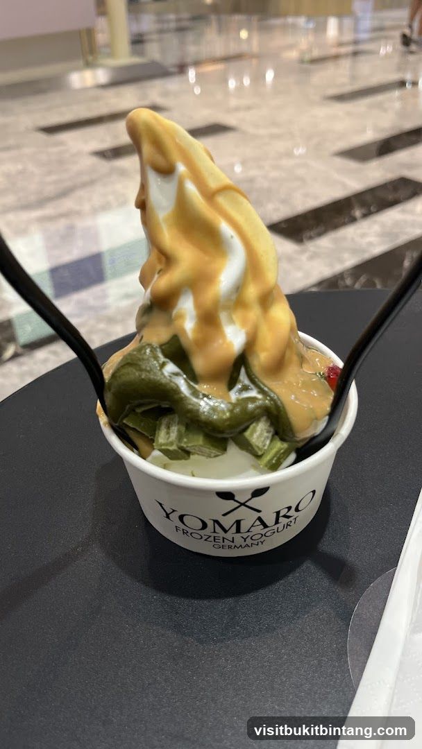Yomaro Frozen Yogurt