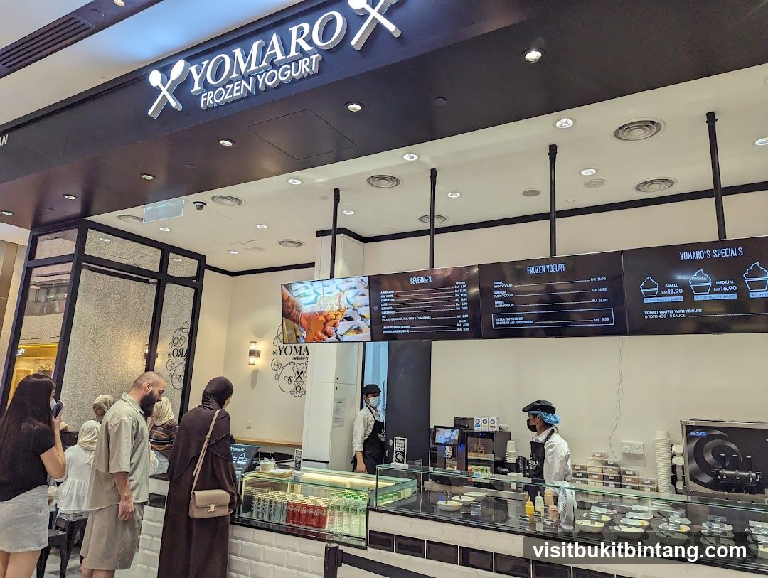 Yomaro Frozen Yogurt Store