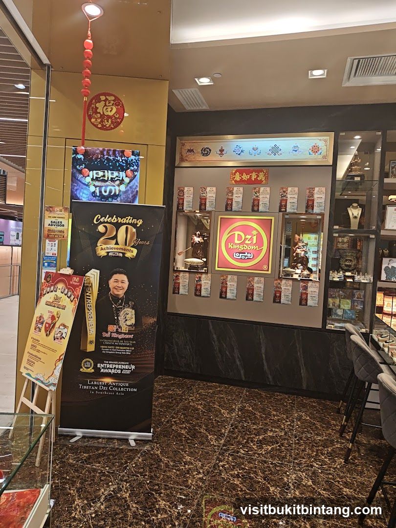 Dzi Kingdom Store Display