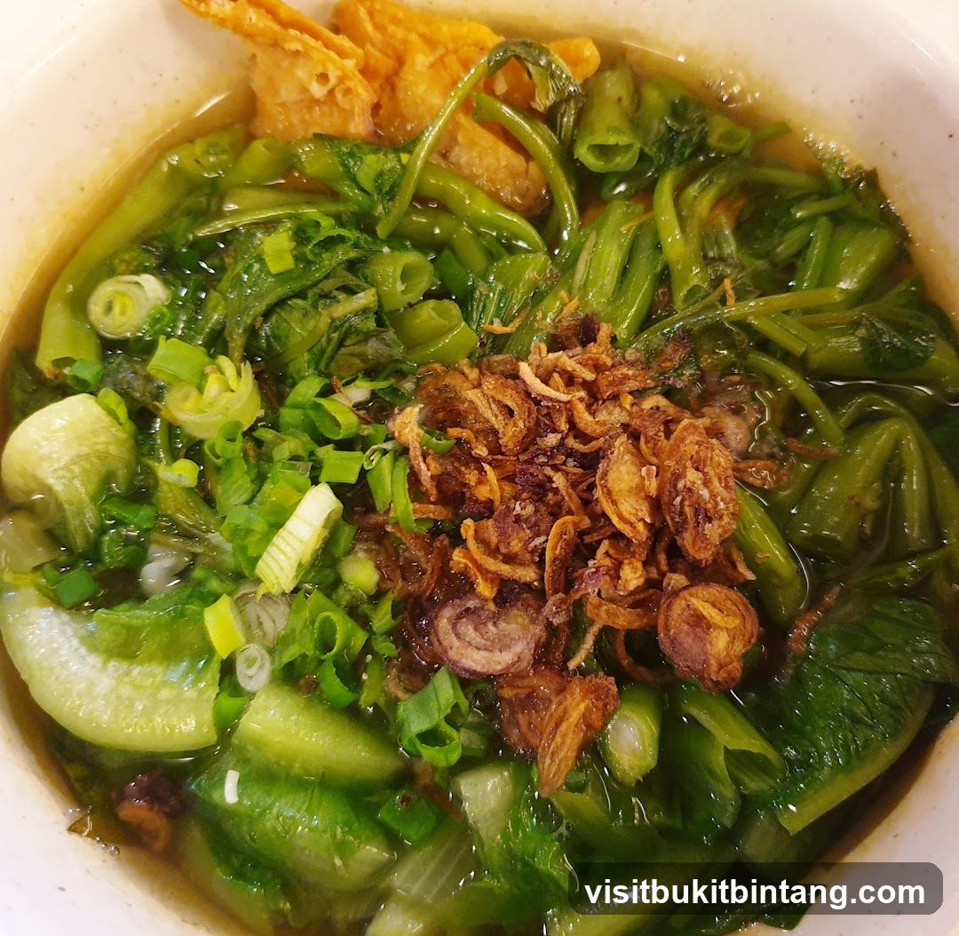Vegetable Soup with Fried Shallots