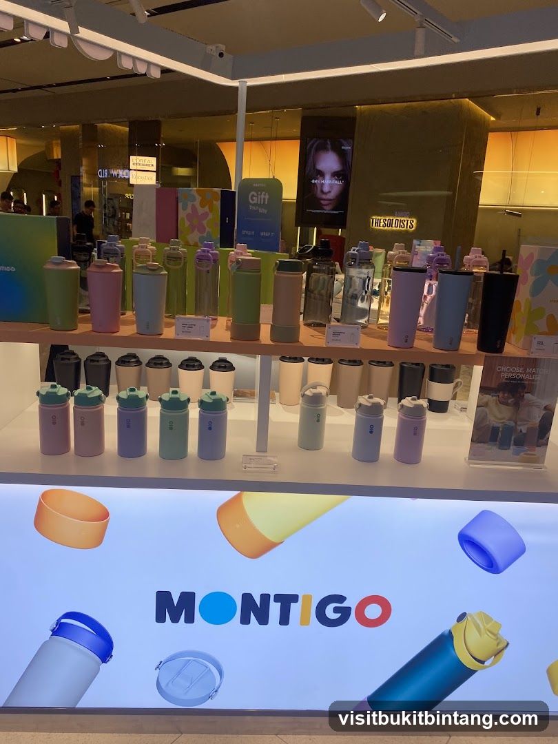 Montigo Water Bottles Display