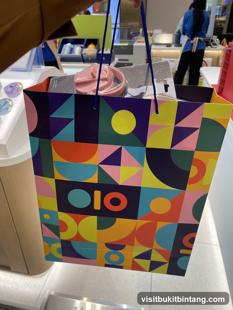 Shopping Bag with Geometric Pattern