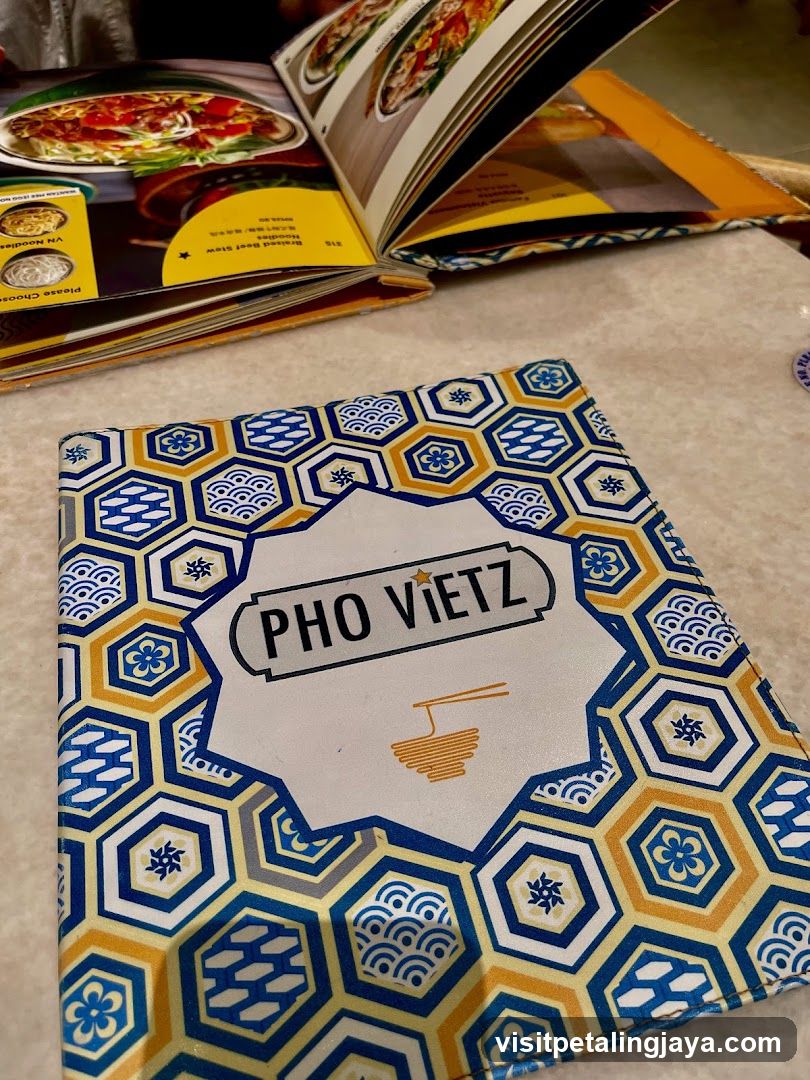 Pho Vietz Menu and Cookbook