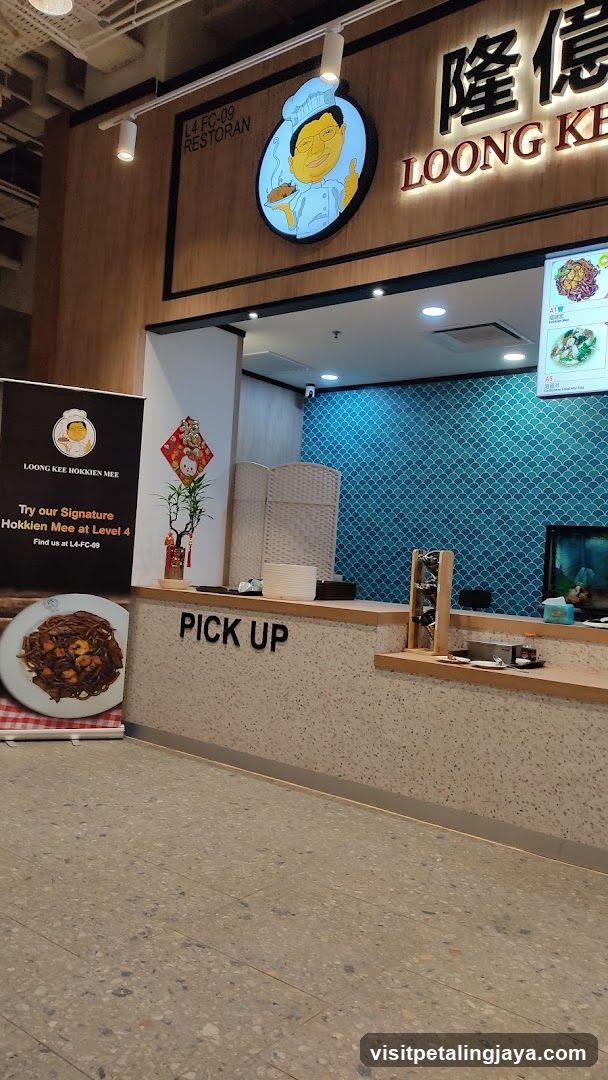 Loong Kee Hokkien Mee Counter