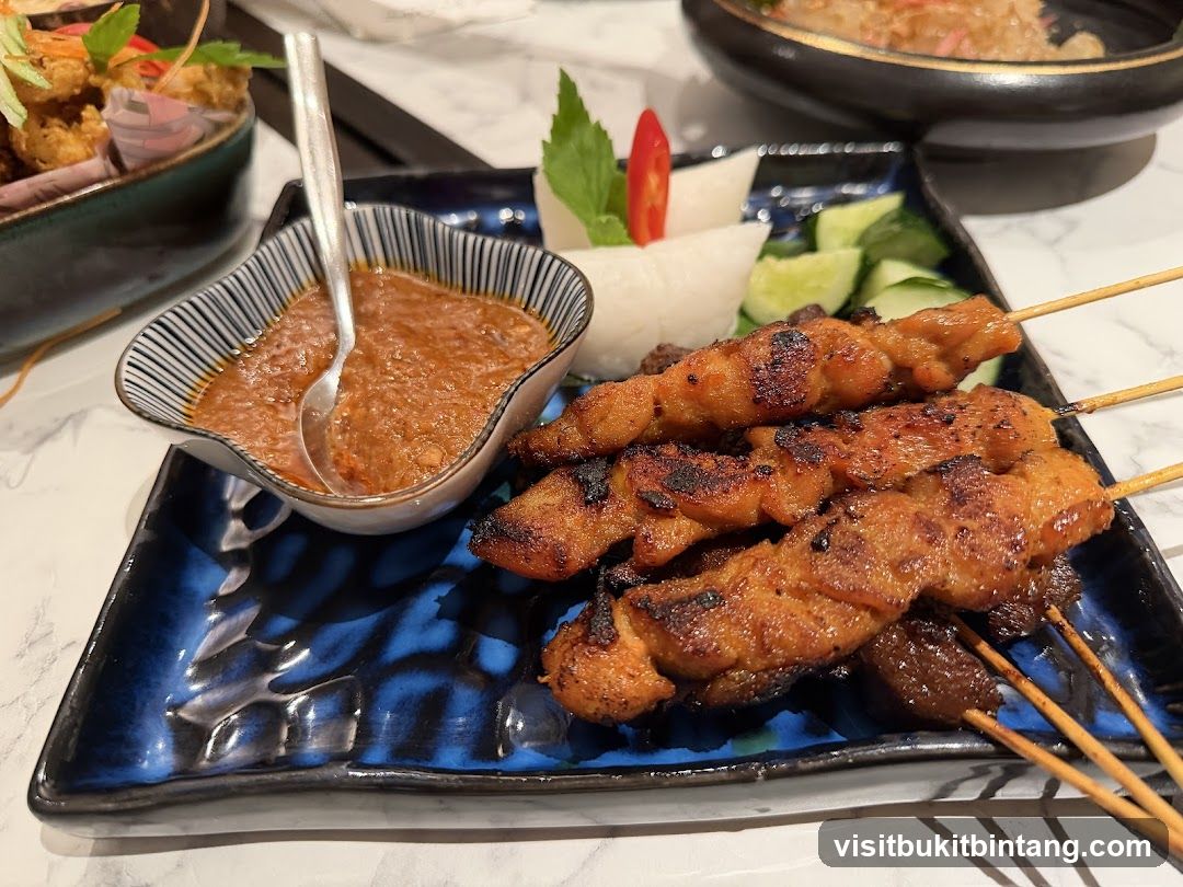 Chicken Satay with Peanut Sauce