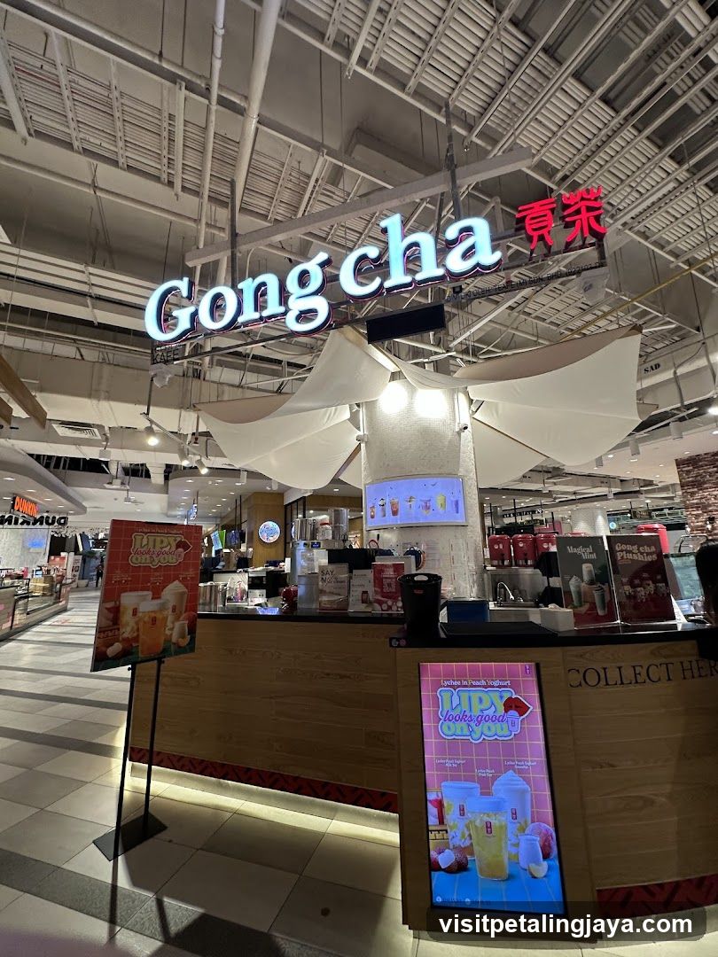 Gong cha interior view