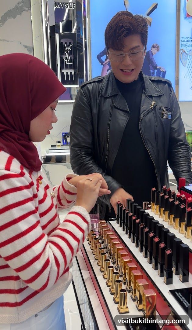 Cosmetics Display