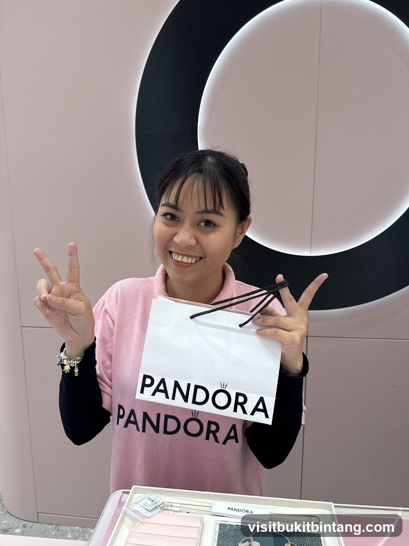 Pandora Employee with Shopping Bag