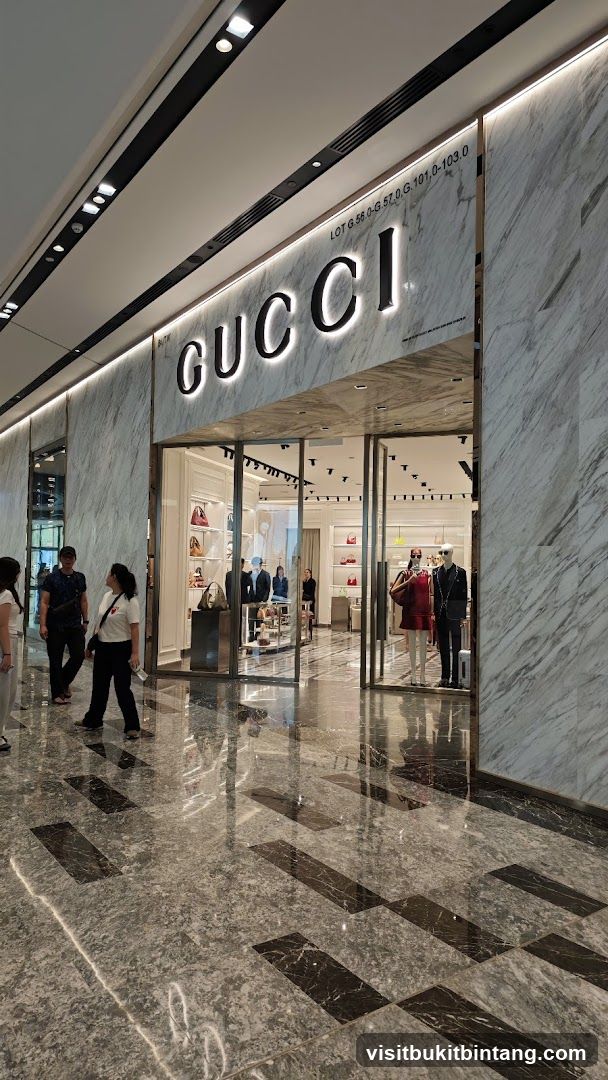 Gucci Storefront