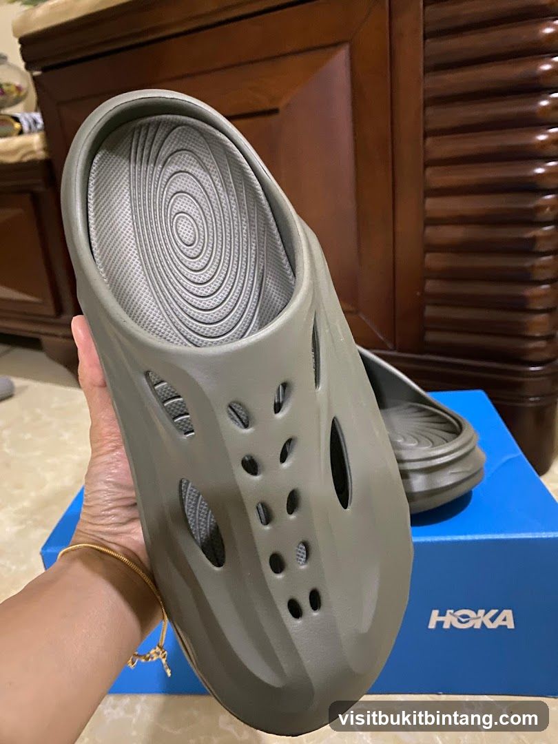 Hoka Slide