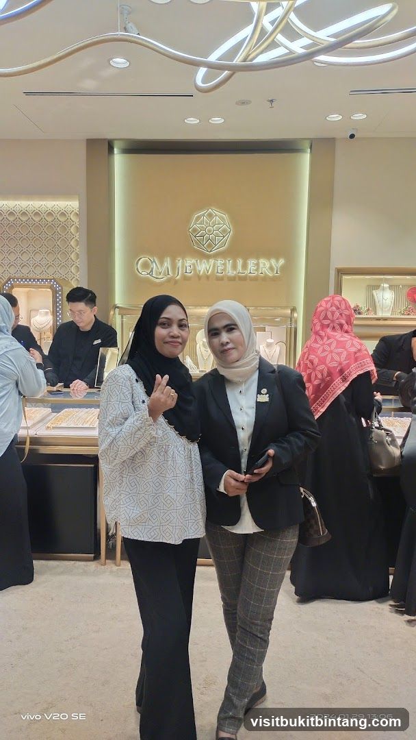 QM Jewellery Gurney Paragon