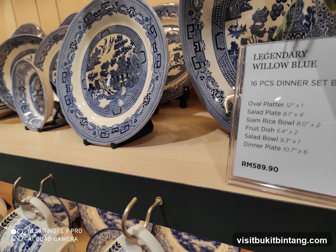 Legendary Willow Blue Dinner Set