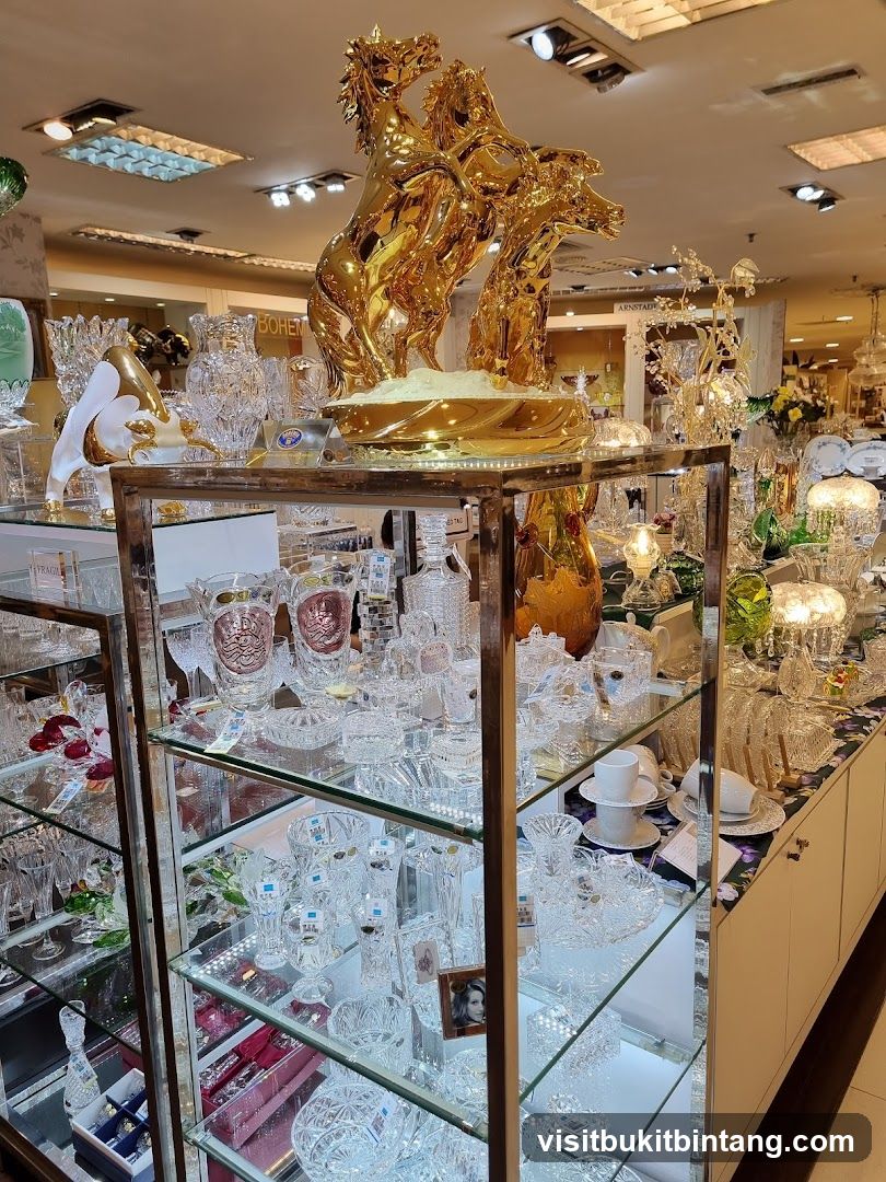 Crystalware and Decorative Items