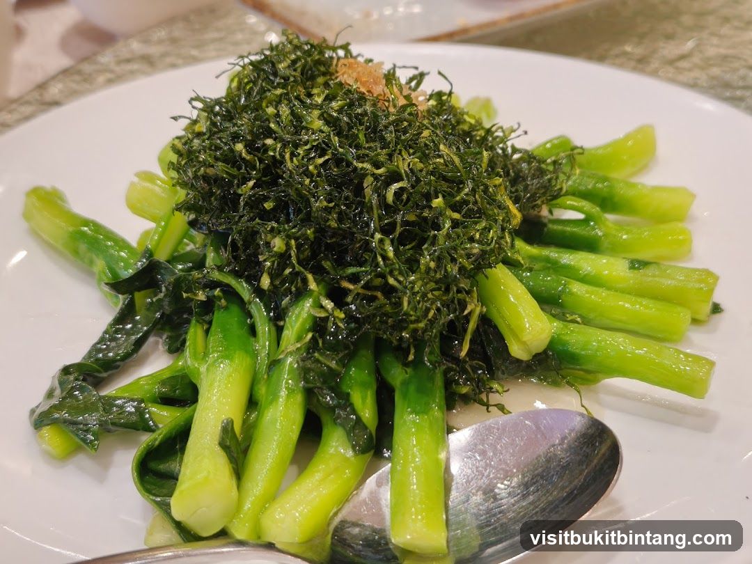 Stir-fried Greens with Crispy Topping