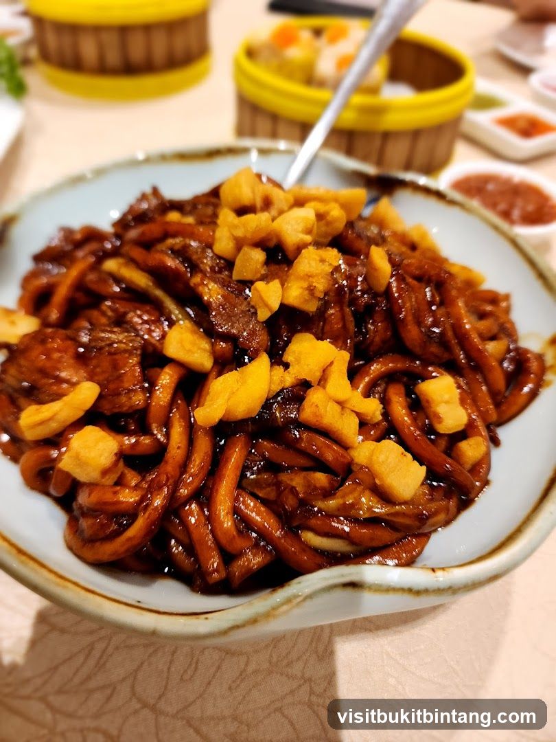 Noodles with Crispy Toppings