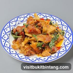 Stir-fried dish with basil