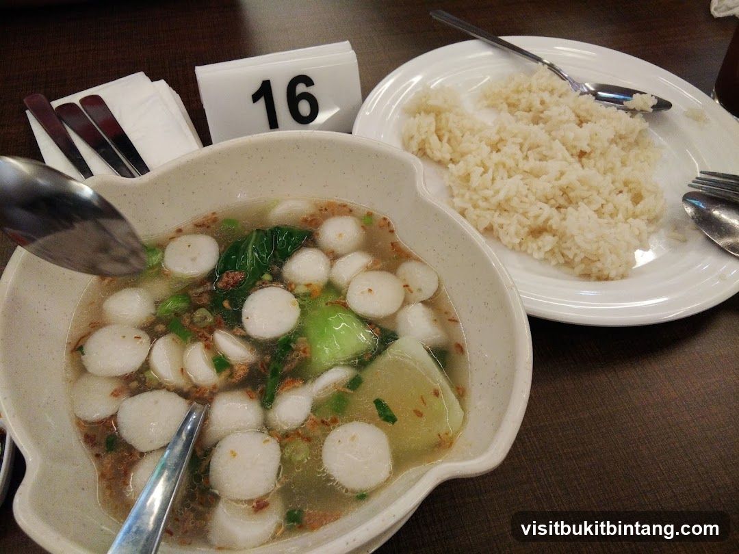 Fish Ball Soup and Rice