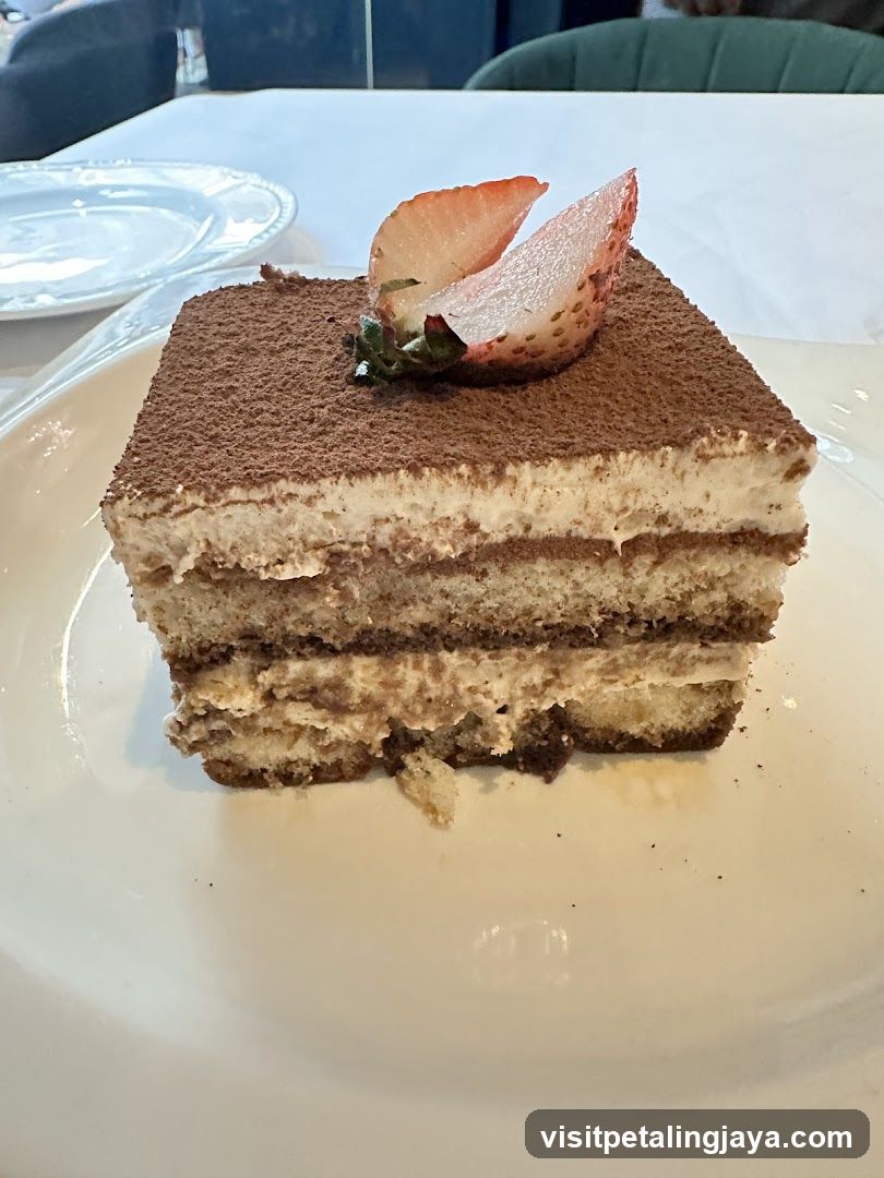 Tiramisu Cake with Strawberry