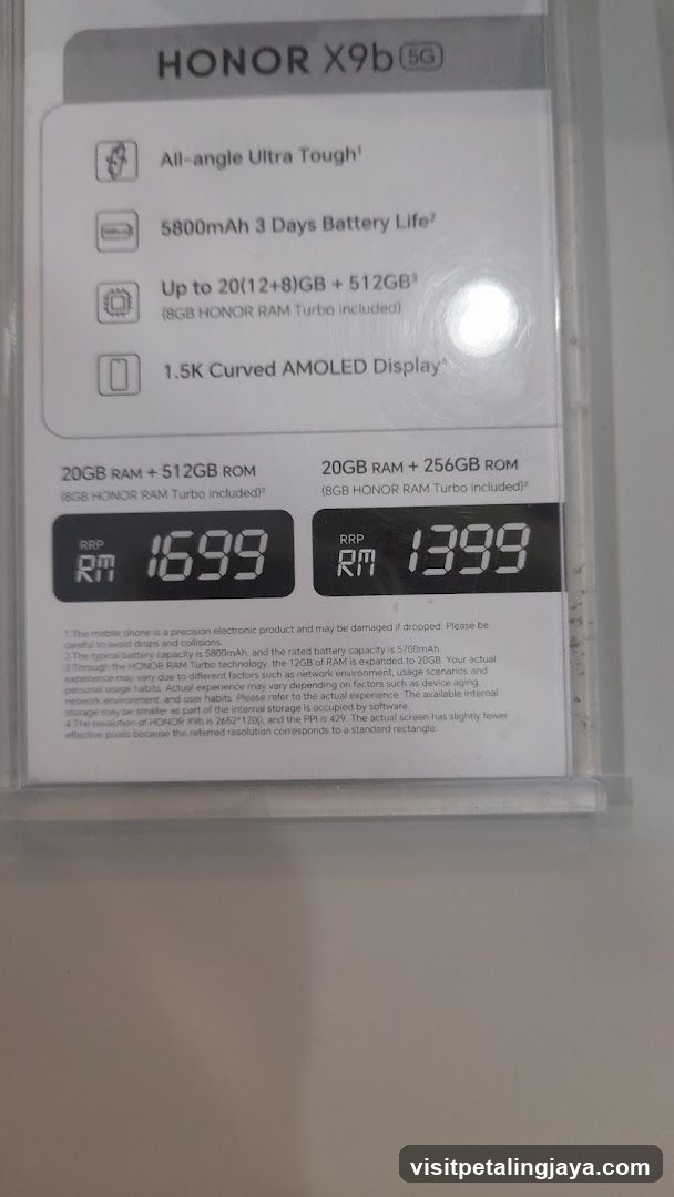 CelcomDigi Plaza Low Yat • Bukit Bintang
