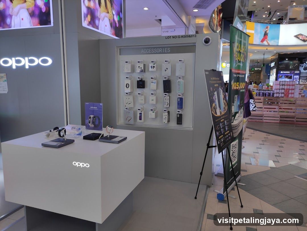 OPPO Store Interior