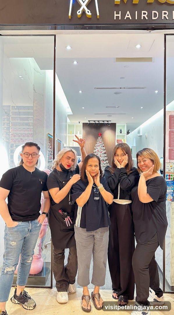 M Royal Hairdressing @ Fahrenheit88 KL-MALAYSIA BEST PERFOMANCE HAIR SALON 5TH BRANCH