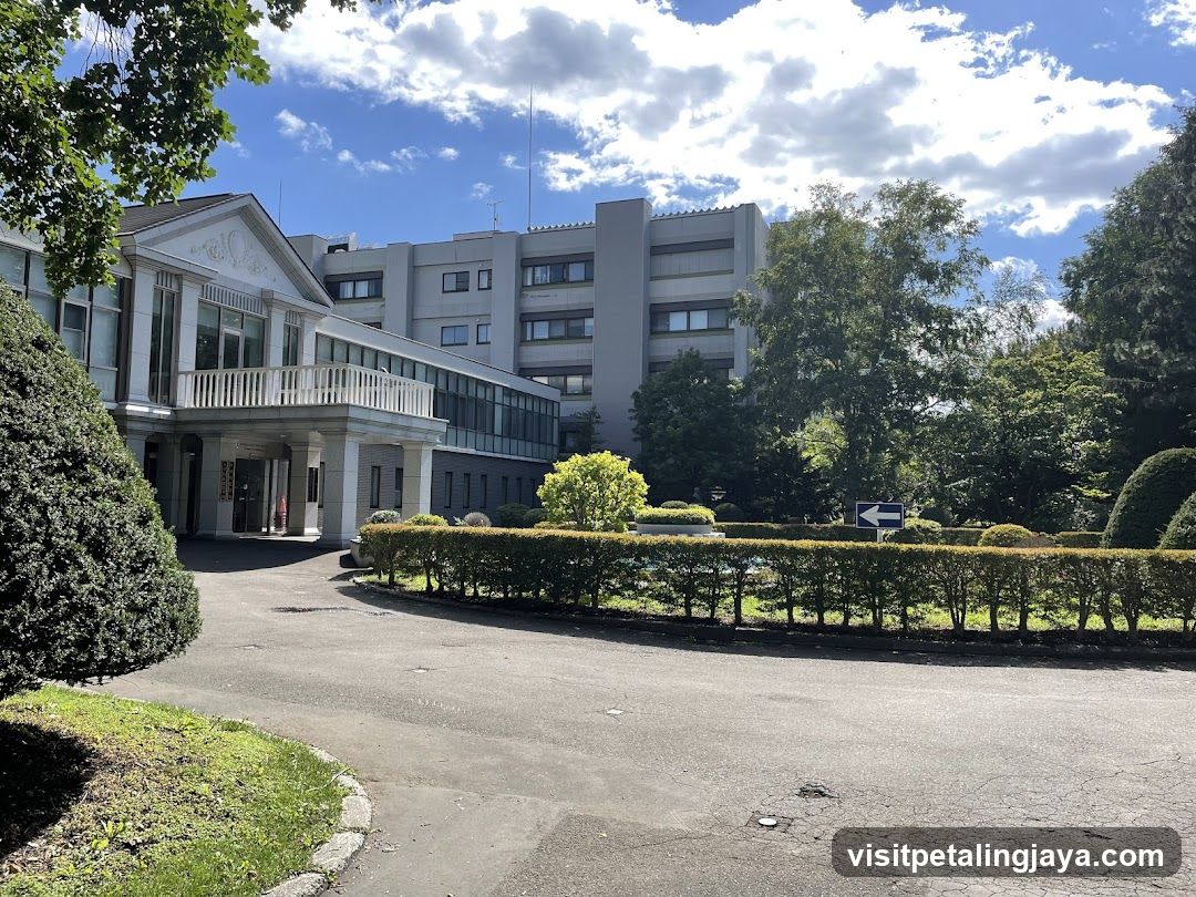 Hotel Exterior with Landscaping
