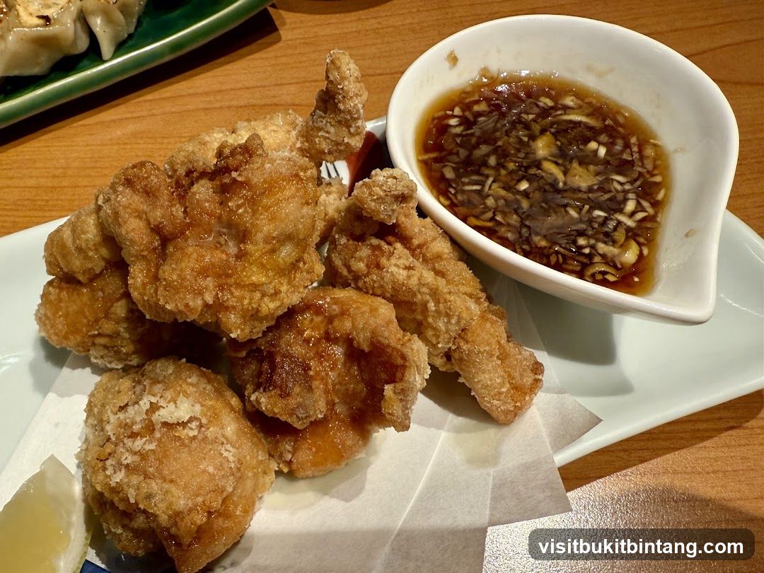 Fried Chicken and Dipping Sauce