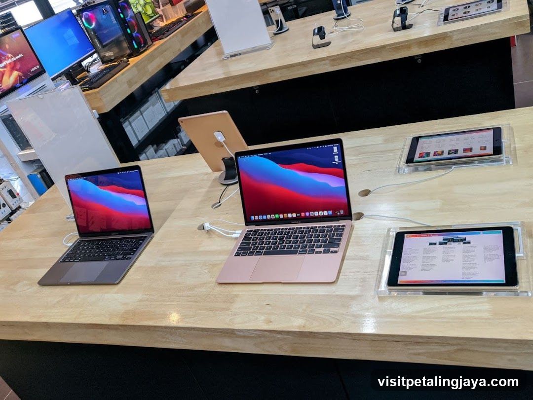 Apple Store Display