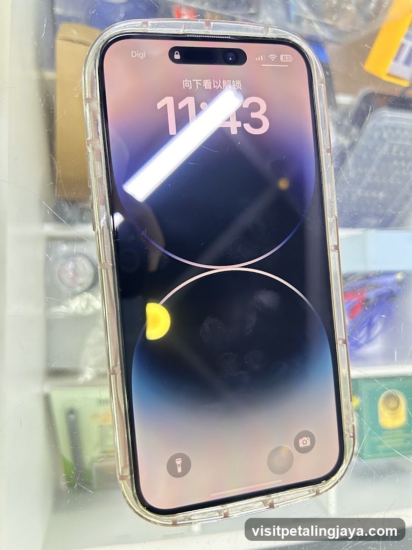 Smartphone Display in Case