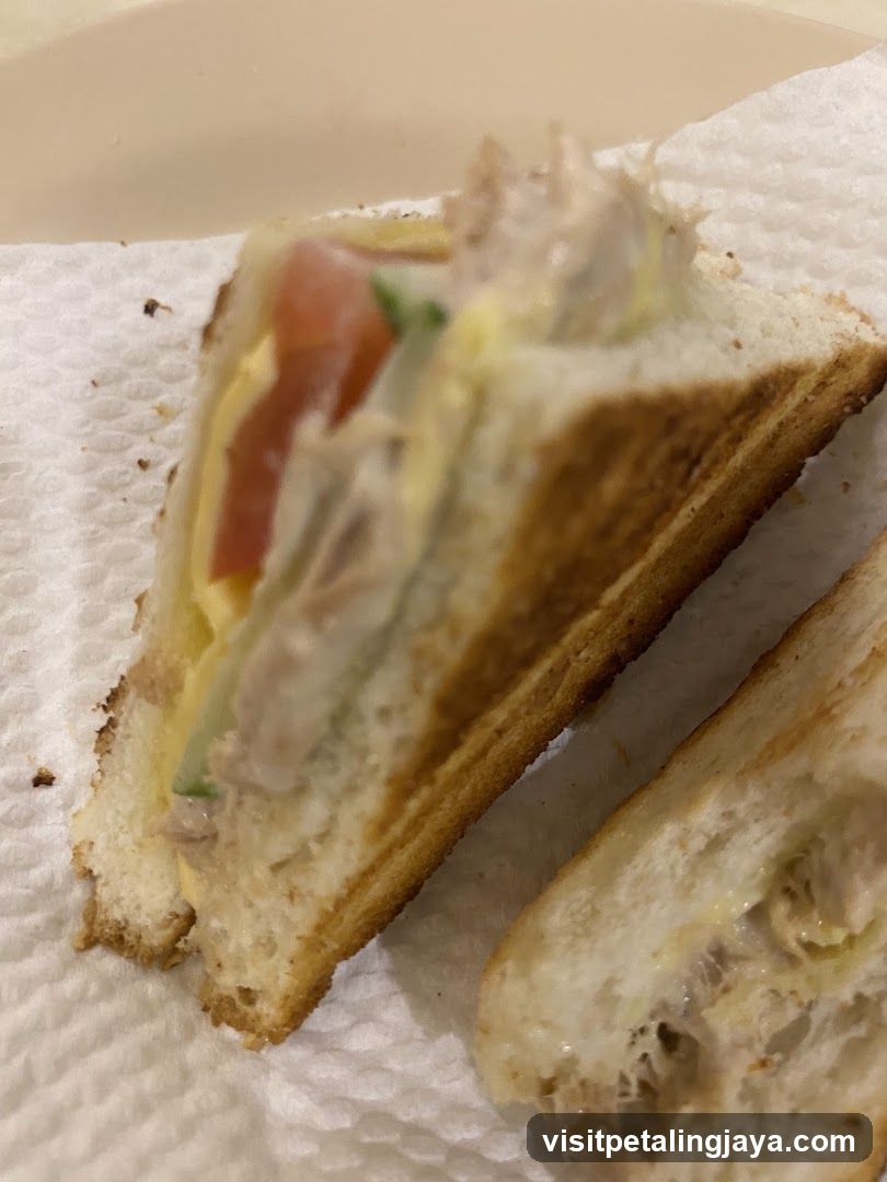 Tuna Sandwich Cut