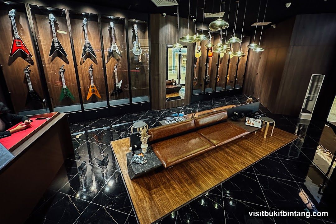 Guitar Showroom