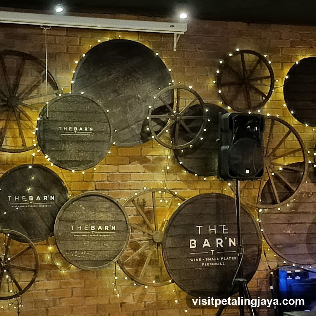 The Barn Interior Decor