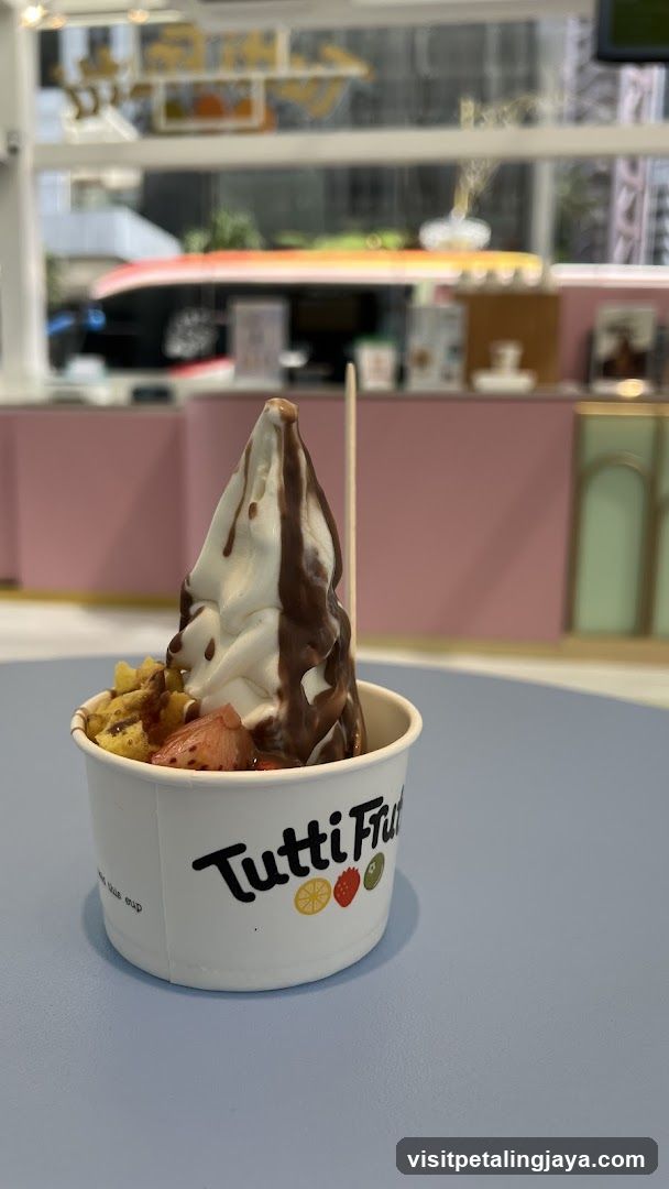 Tutti Frutti Dessert Cup