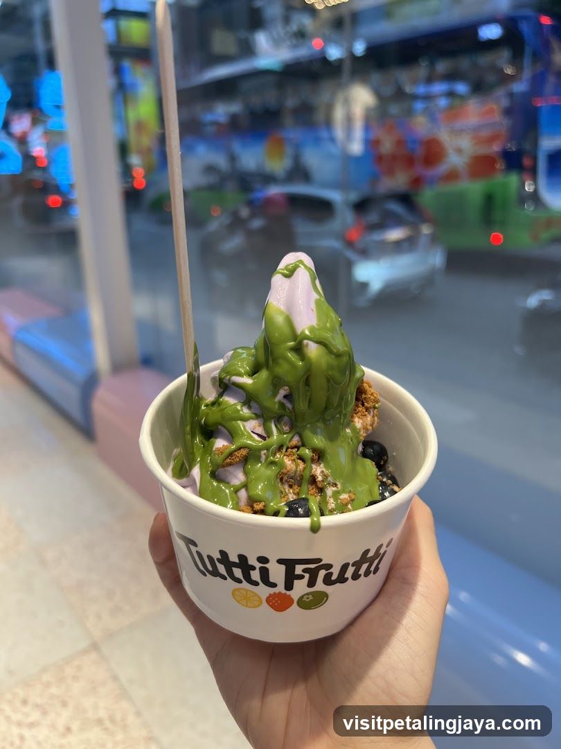 Tutti Frutti Dessert Cup