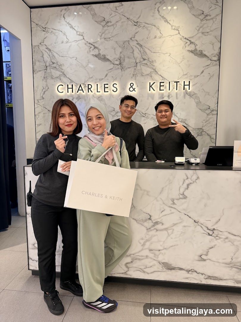 CHARLES & KEITH - Fahrenheit 88