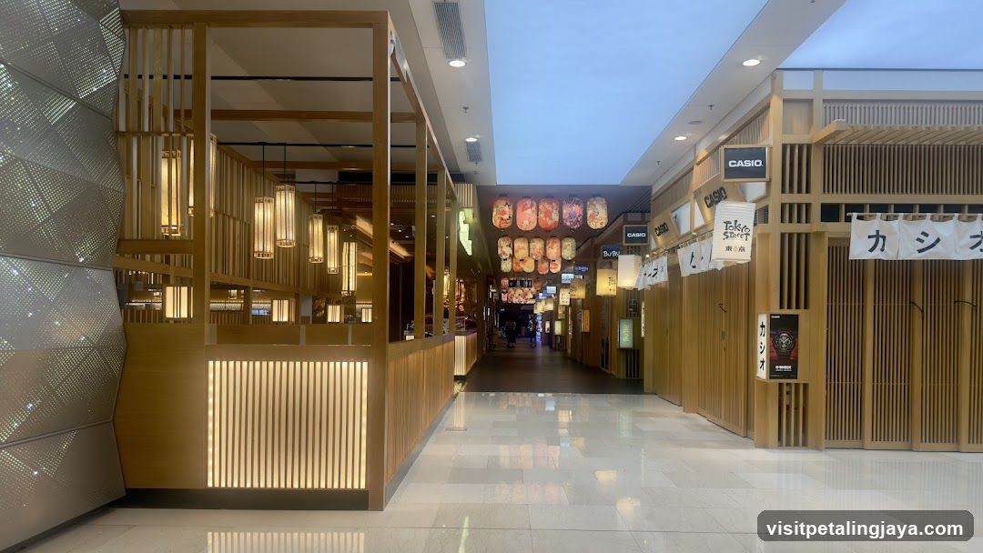 Japanese-style shopping corridor interior