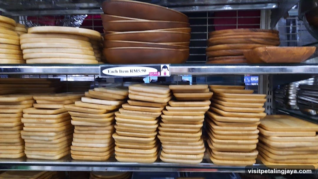 Wooden Utensils Display