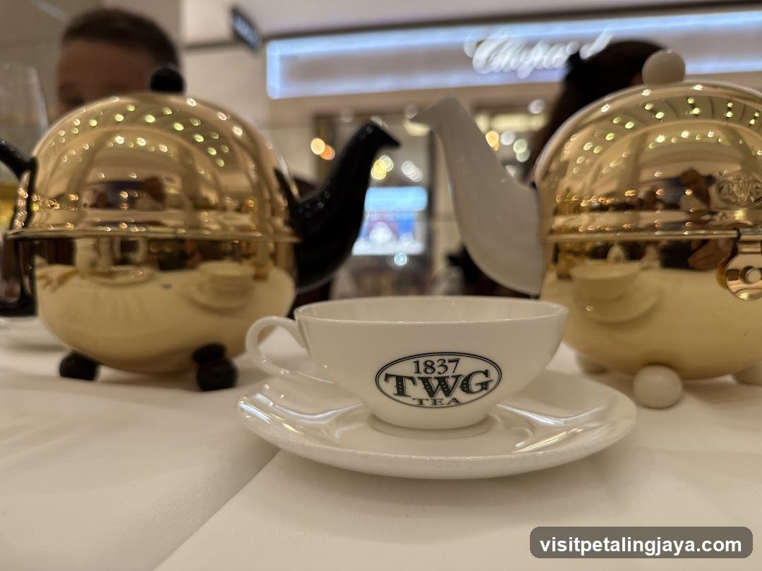 Tea Set with TWG Cup