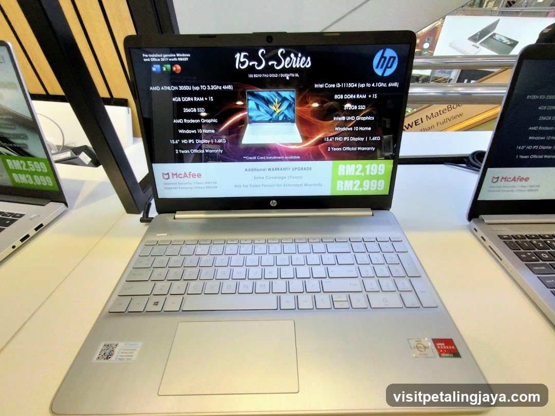 HP Laptop Display in Store