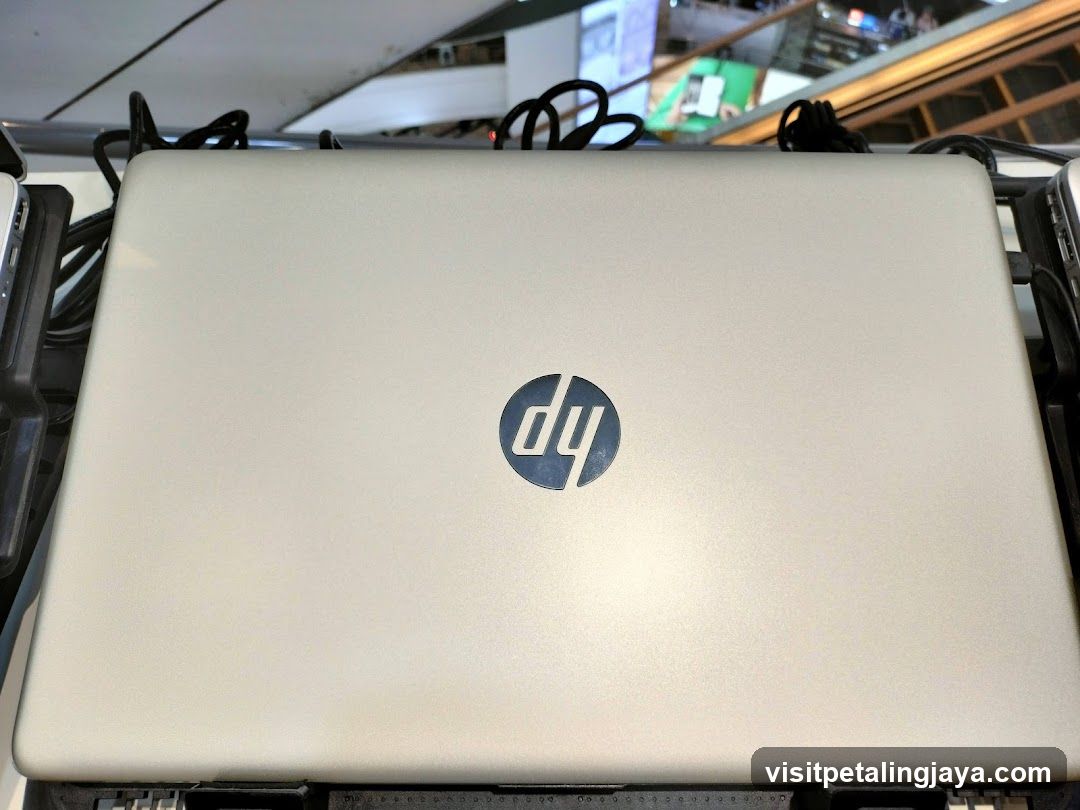 HP Laptop on Display Stand