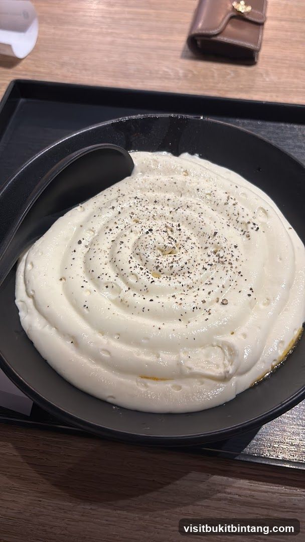 Creamy Dish with Pepper